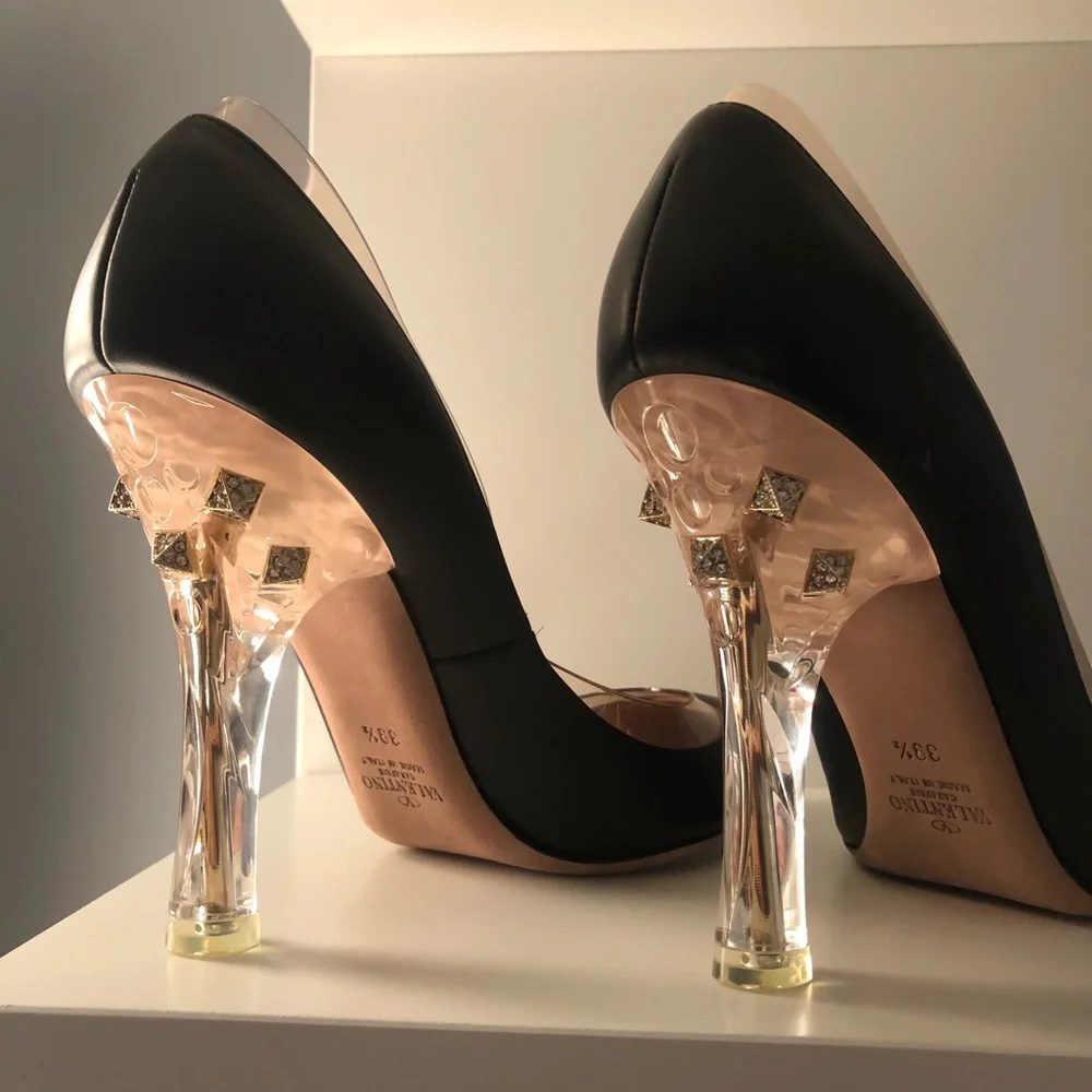 Authentic Valentino Pumps - Picture 8 of 10